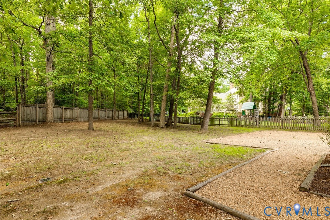 3704 Ivy Home Ct