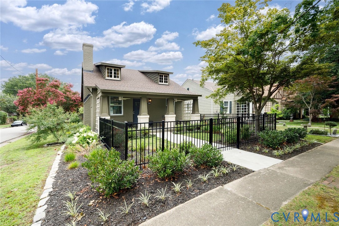 1328 Amherst Ave