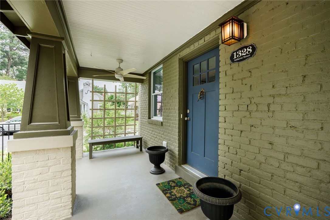 1328 Amherst Ave