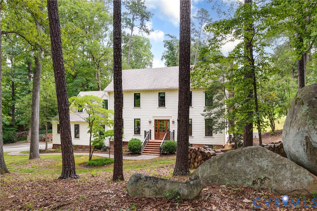 3735 Hastings Dr