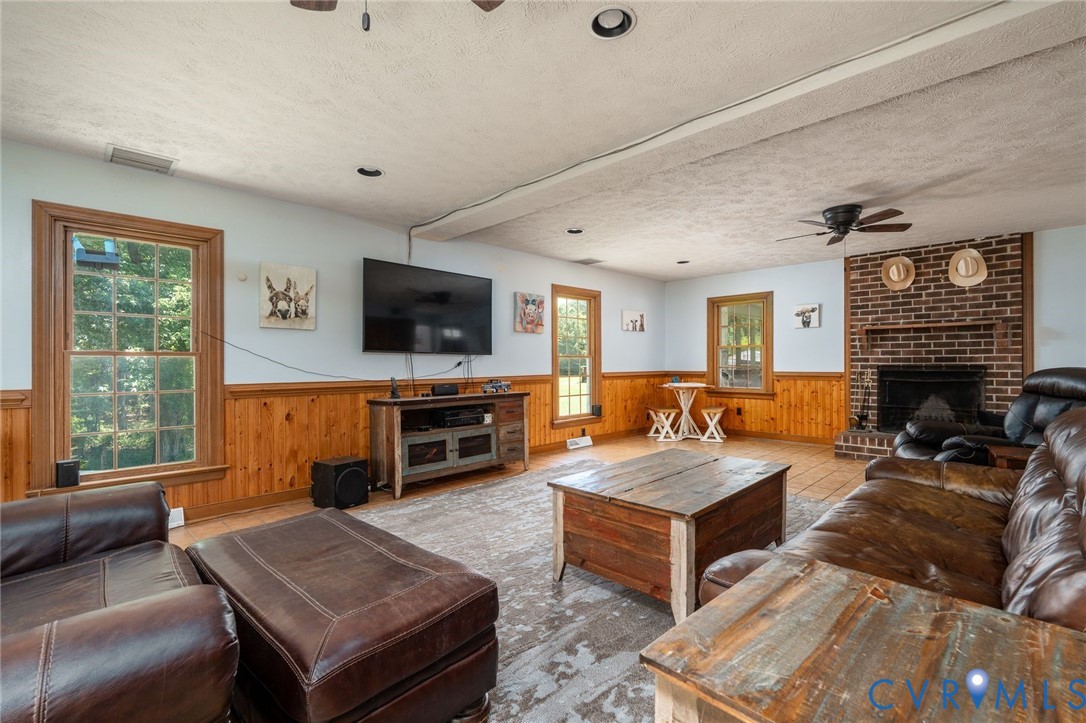 12289 Cedar Ln
