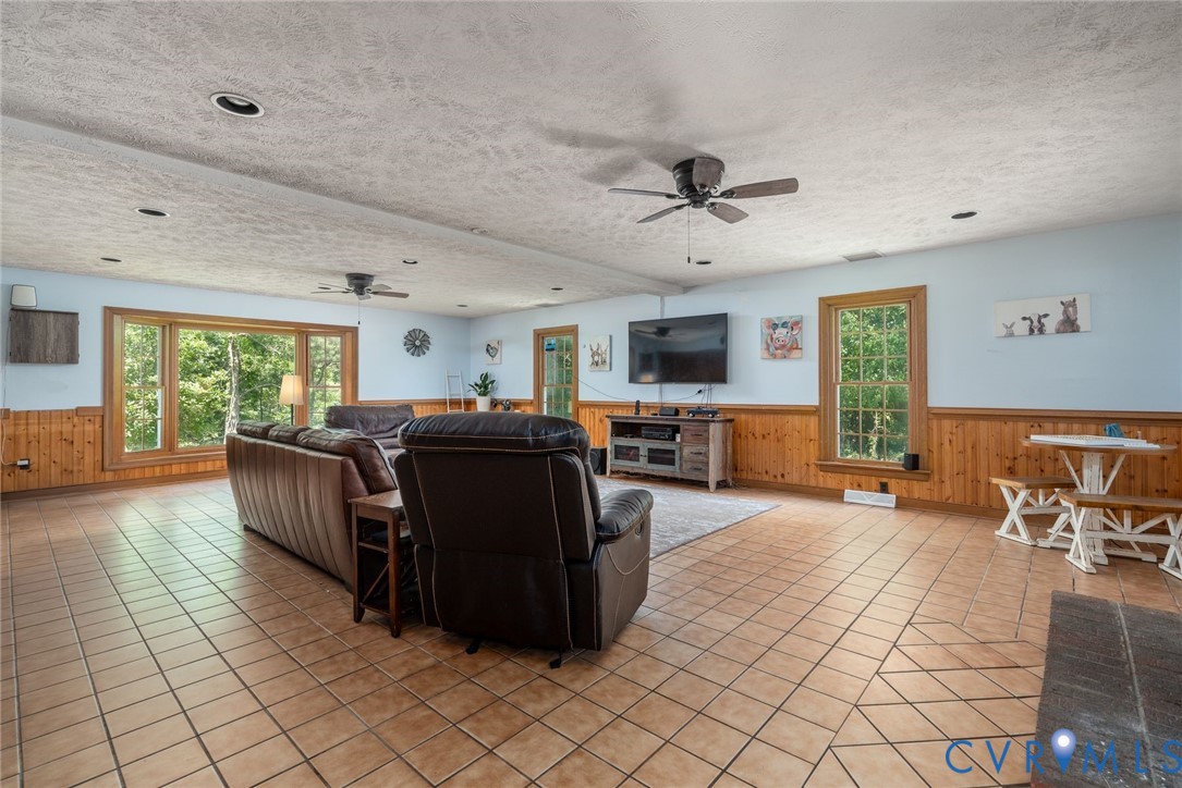 12289 Cedar Ln
