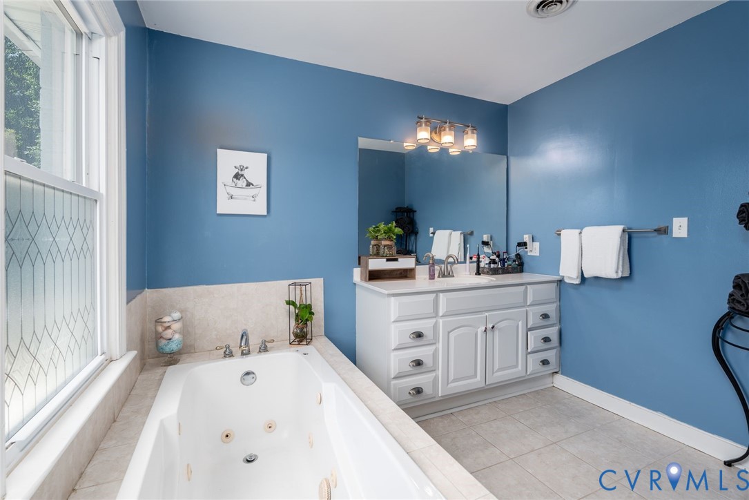 12289 Cedar Ln