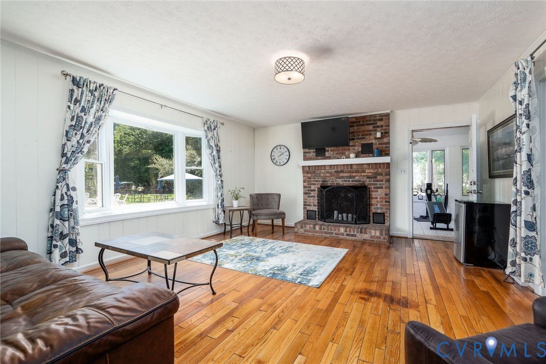 12289 Cedar Ln