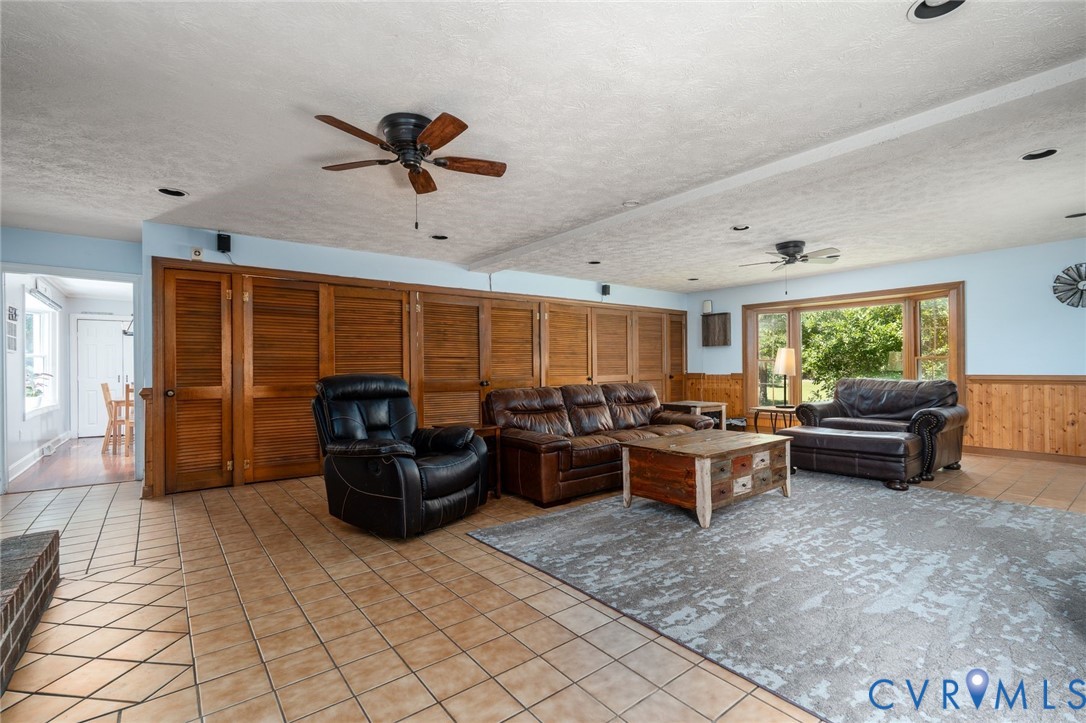 12289 Cedar Ln