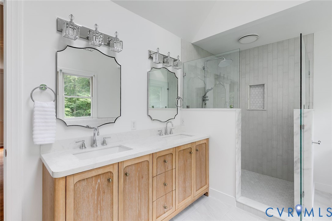3911 Reeds Landing Cir