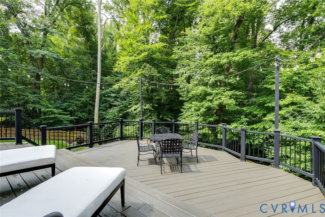 3911 Reeds Landing Cir