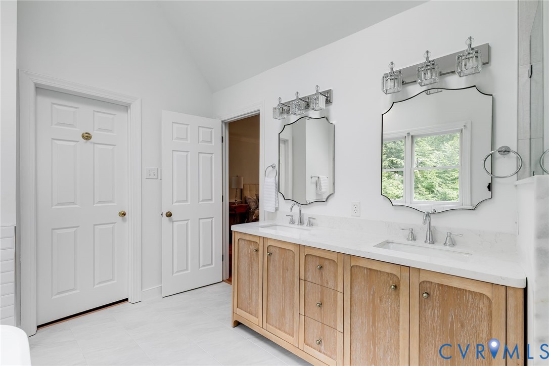 3911 Reeds Landing Cir