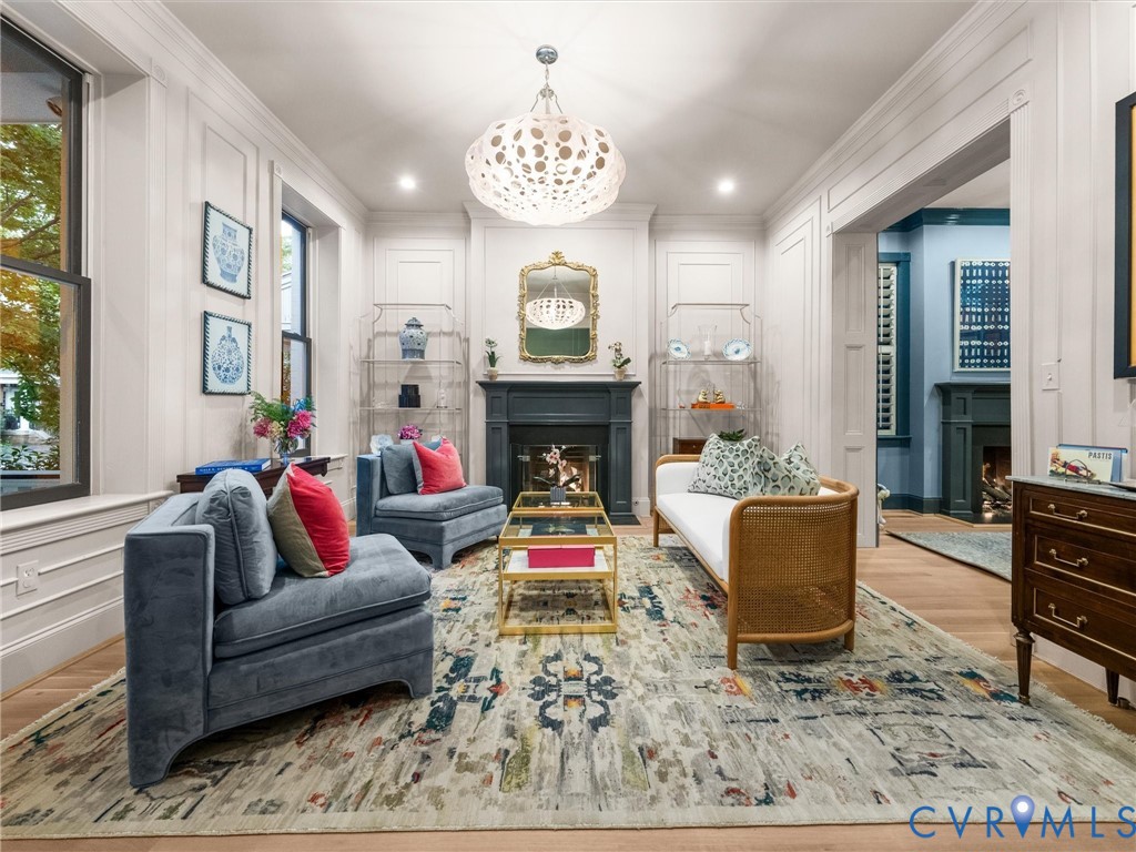2242 Park Ave