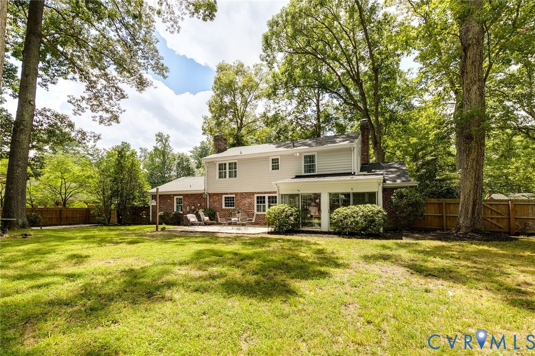4021 Traylor Dr