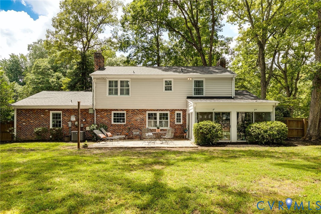 4021 Traylor Dr