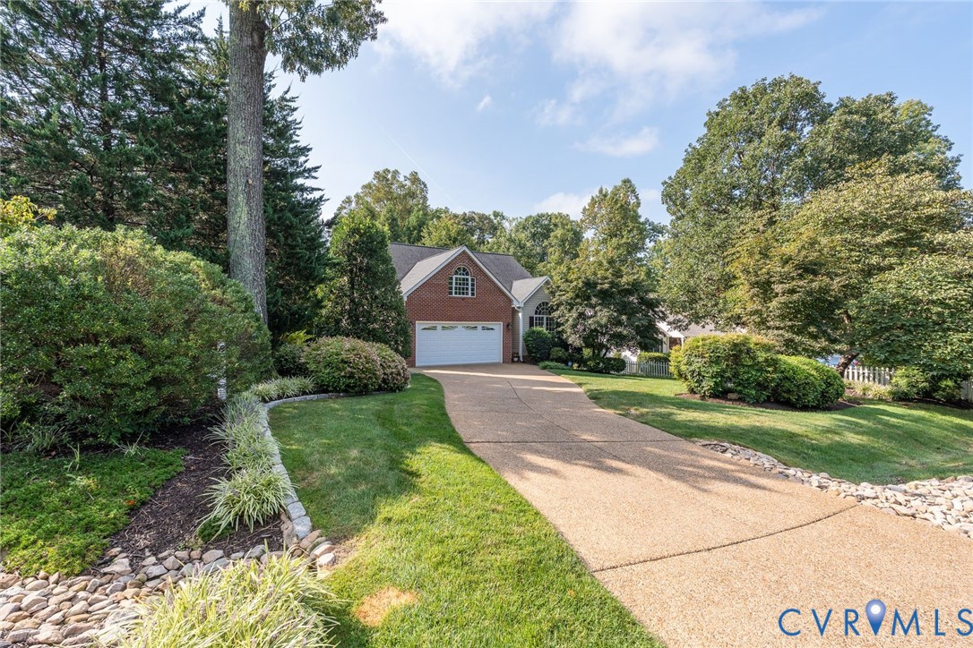 8701 Rockcrest Ct