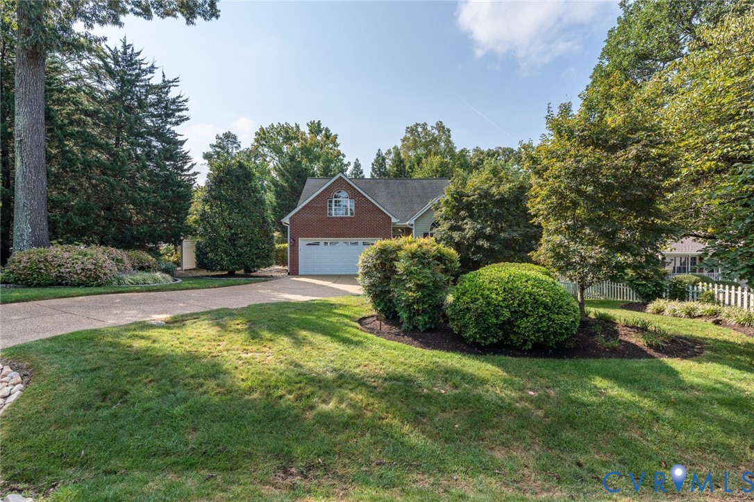 8701 Rockcrest Ct