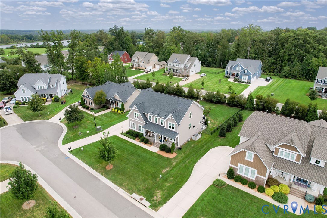11913 Helmway Ct