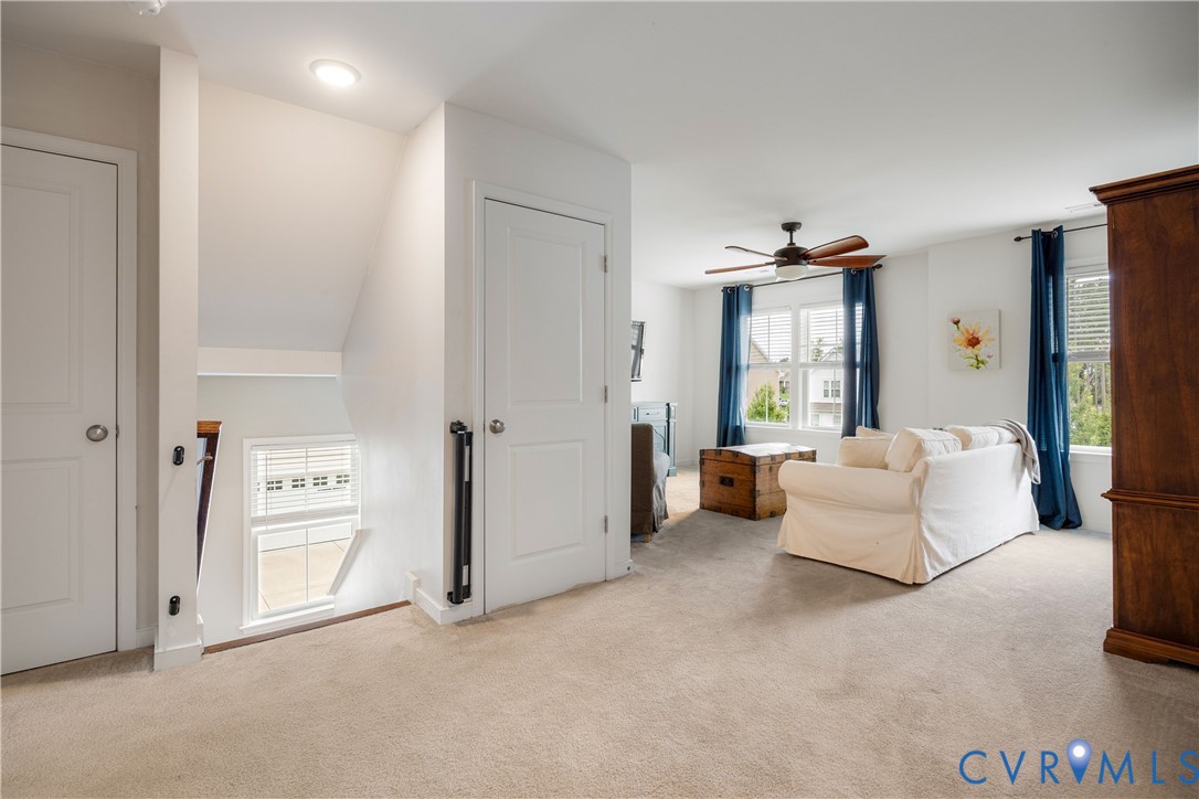 11913 Helmway Ct