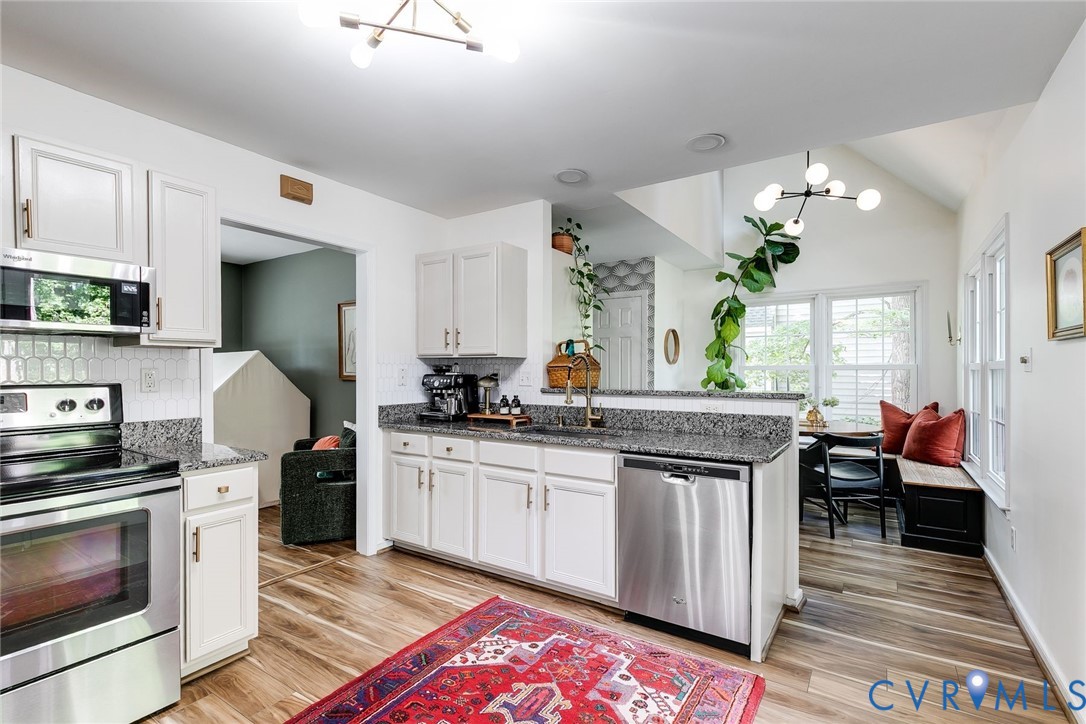 5208 Linsey Lakes Dr