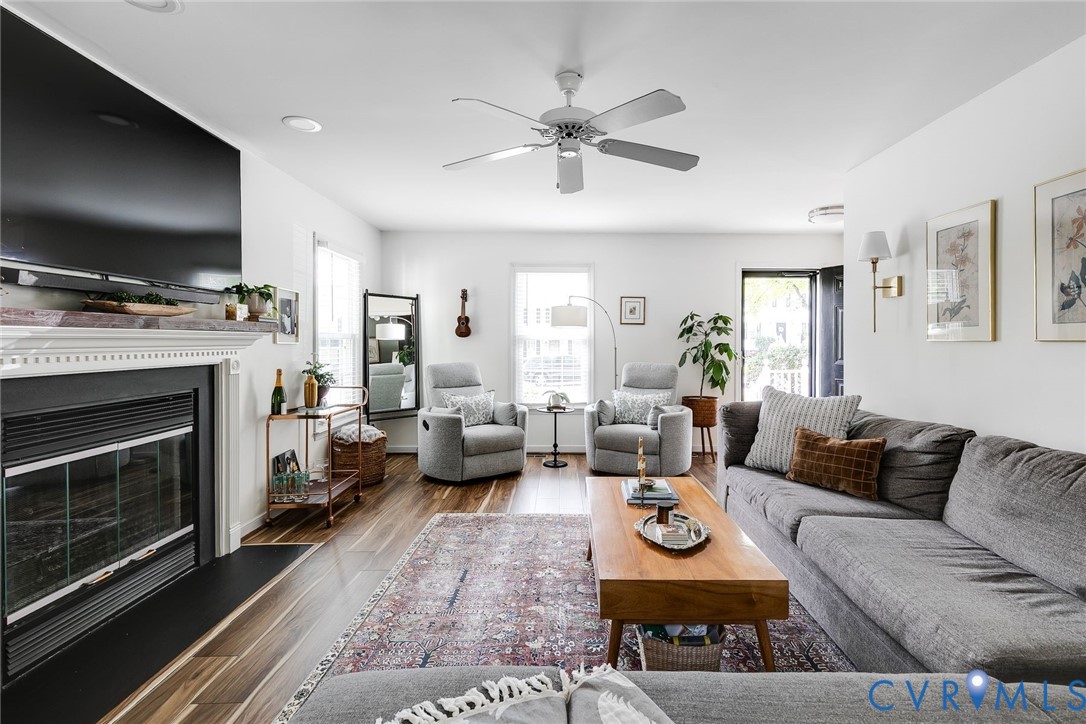 5208 Linsey Lakes Dr