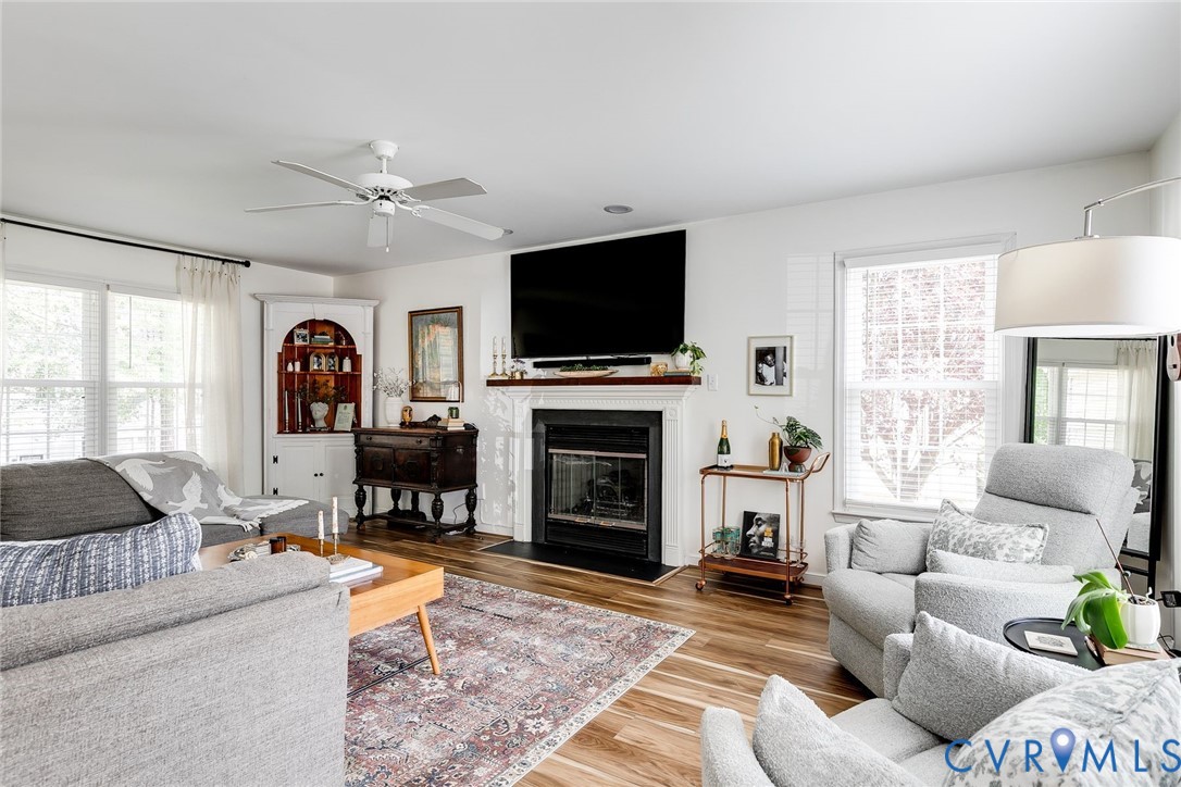 5208 Linsey Lakes Dr
