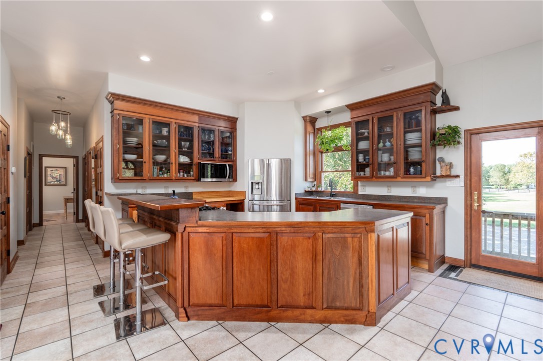 639 Sandy Point Rd