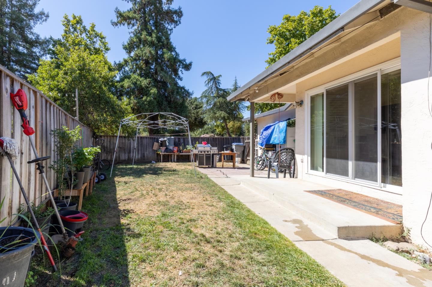 2531 Skylark DR
