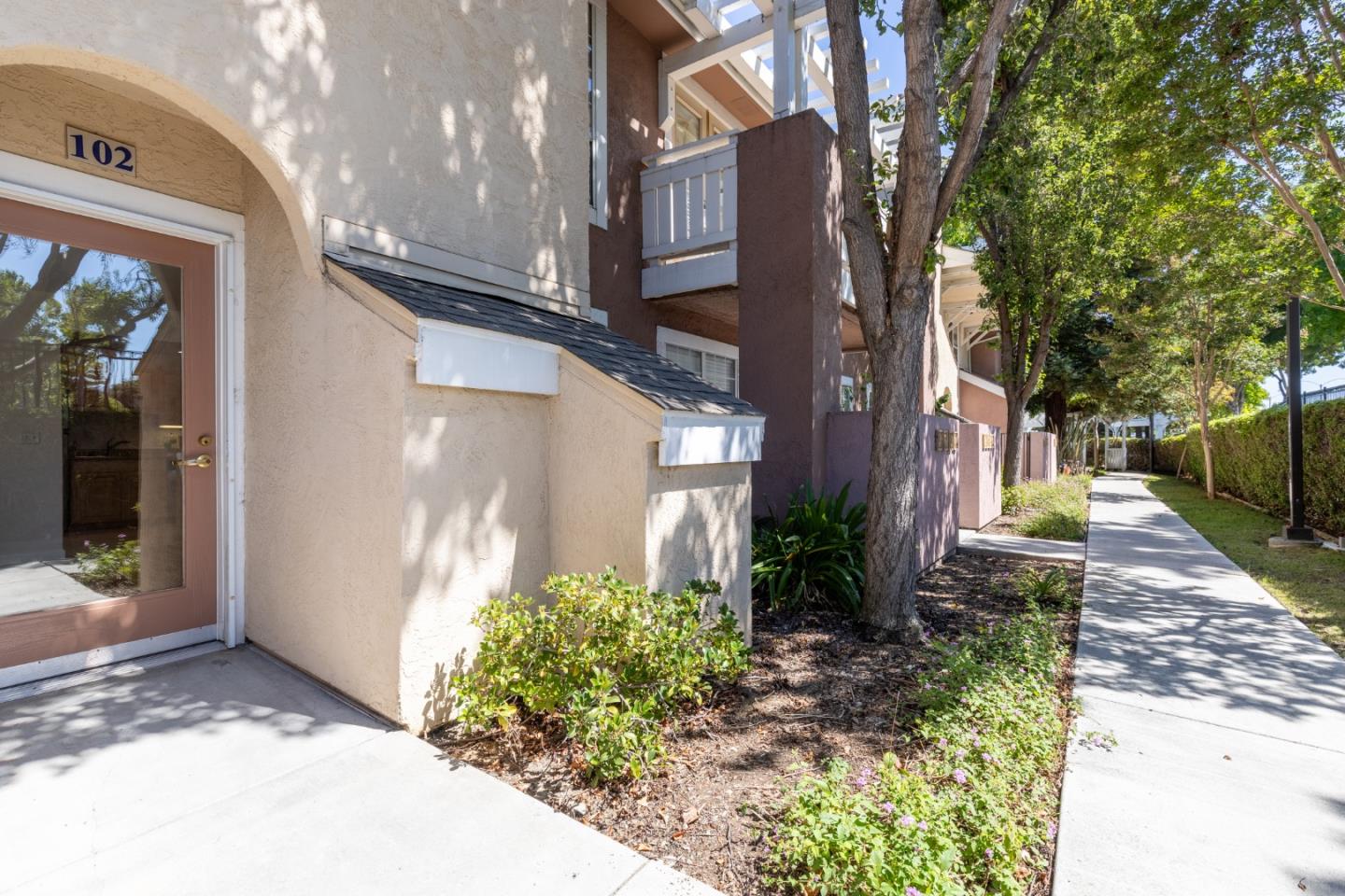 629 E El Camino Real 102
