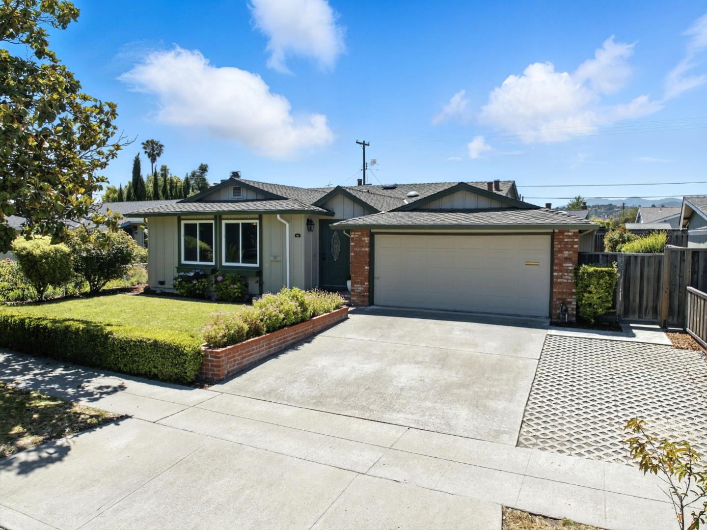 502 Sioux Lane