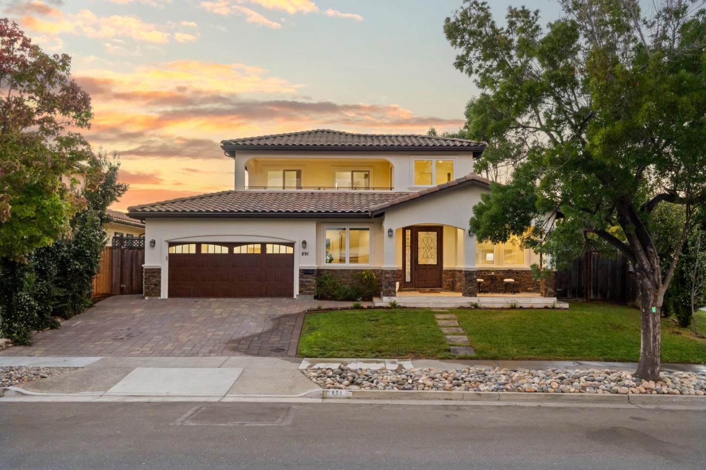891 East Estates Drive