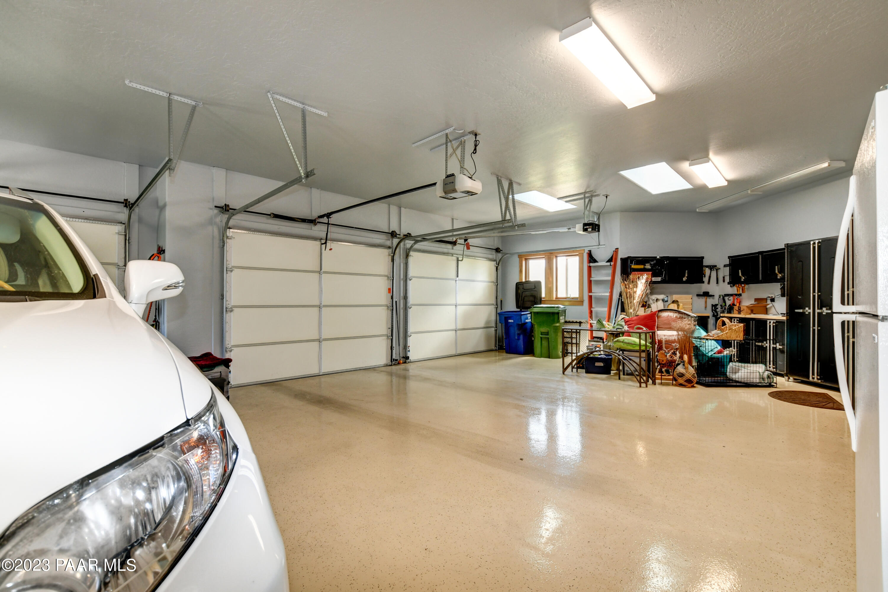 665 Woodridge Lane