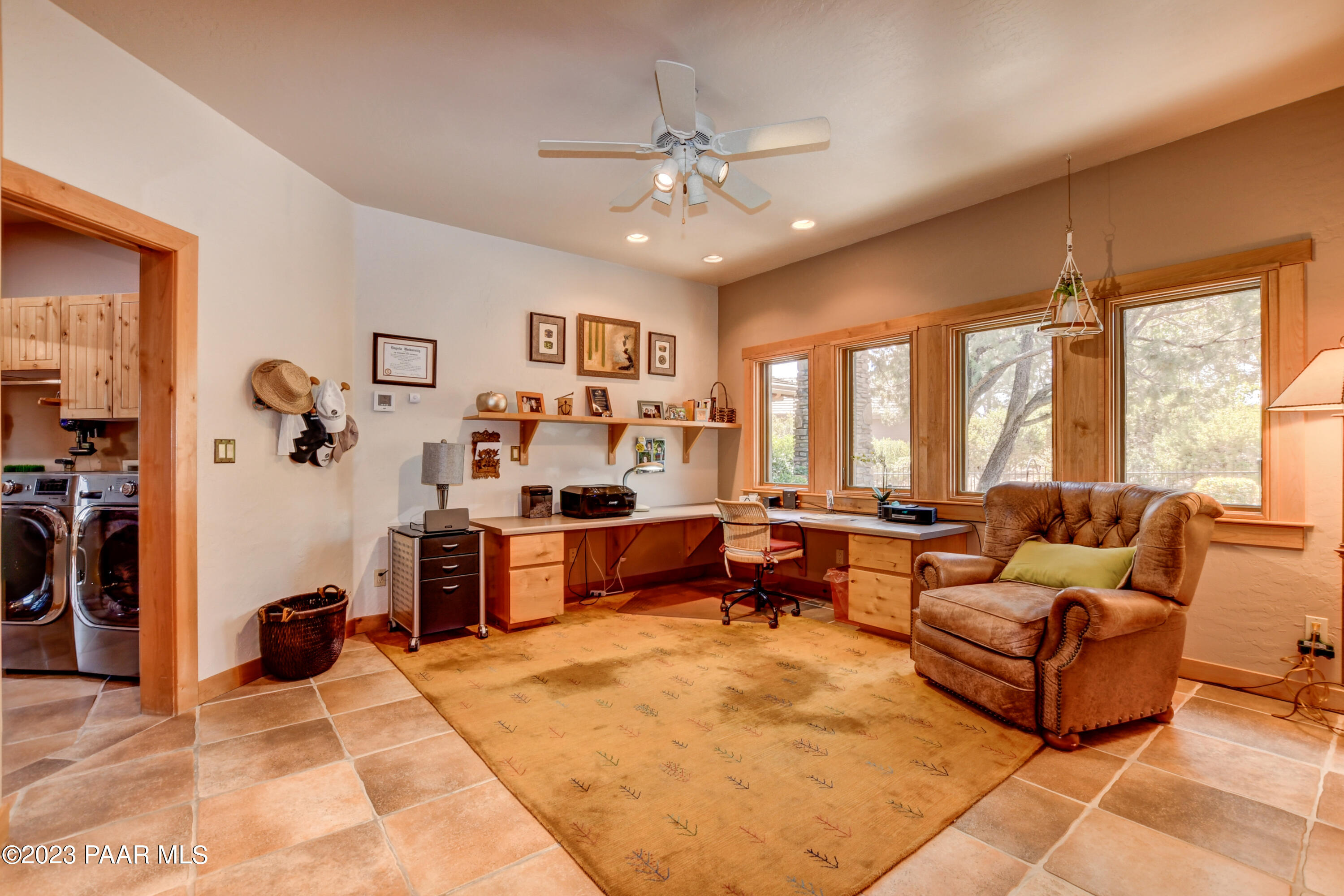 665 Woodridge Lane