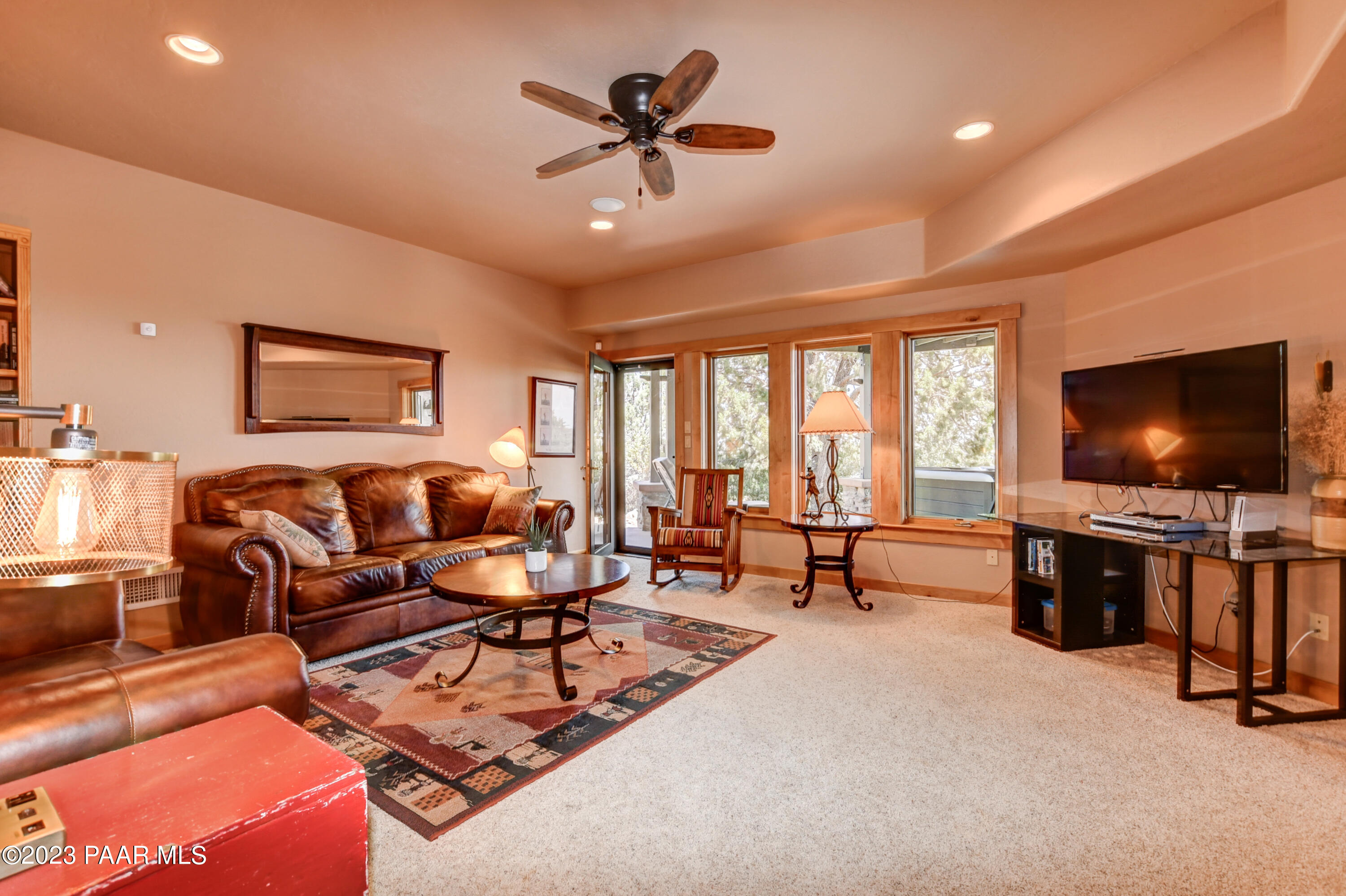 665 Woodridge Lane