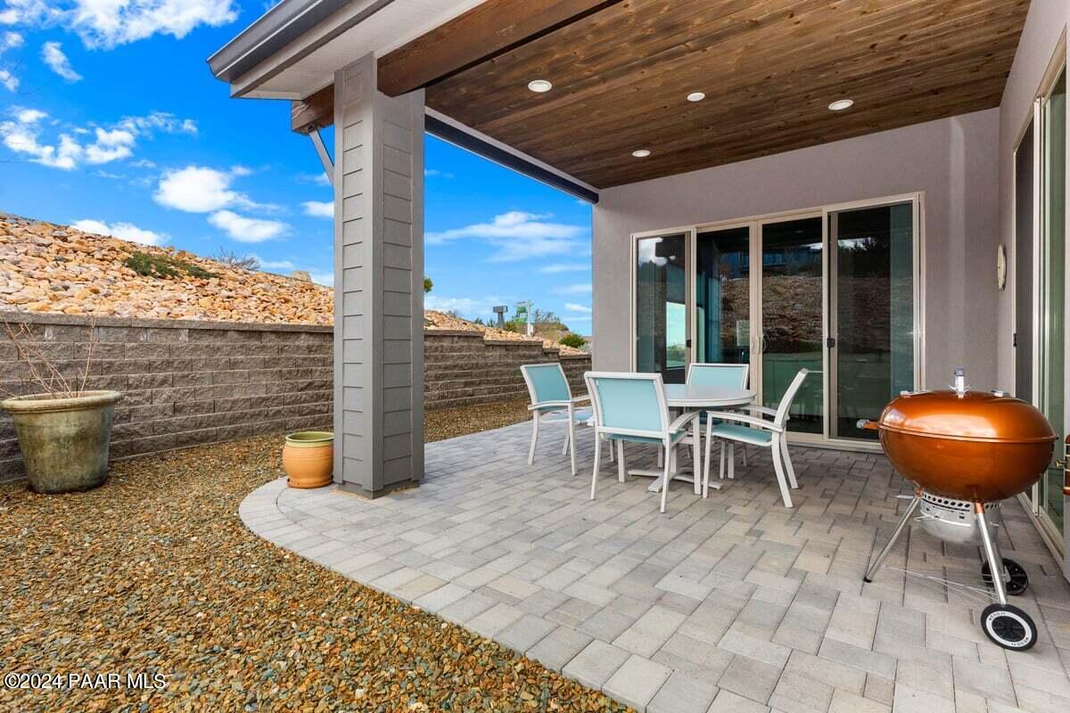 777 Tenney Lane
