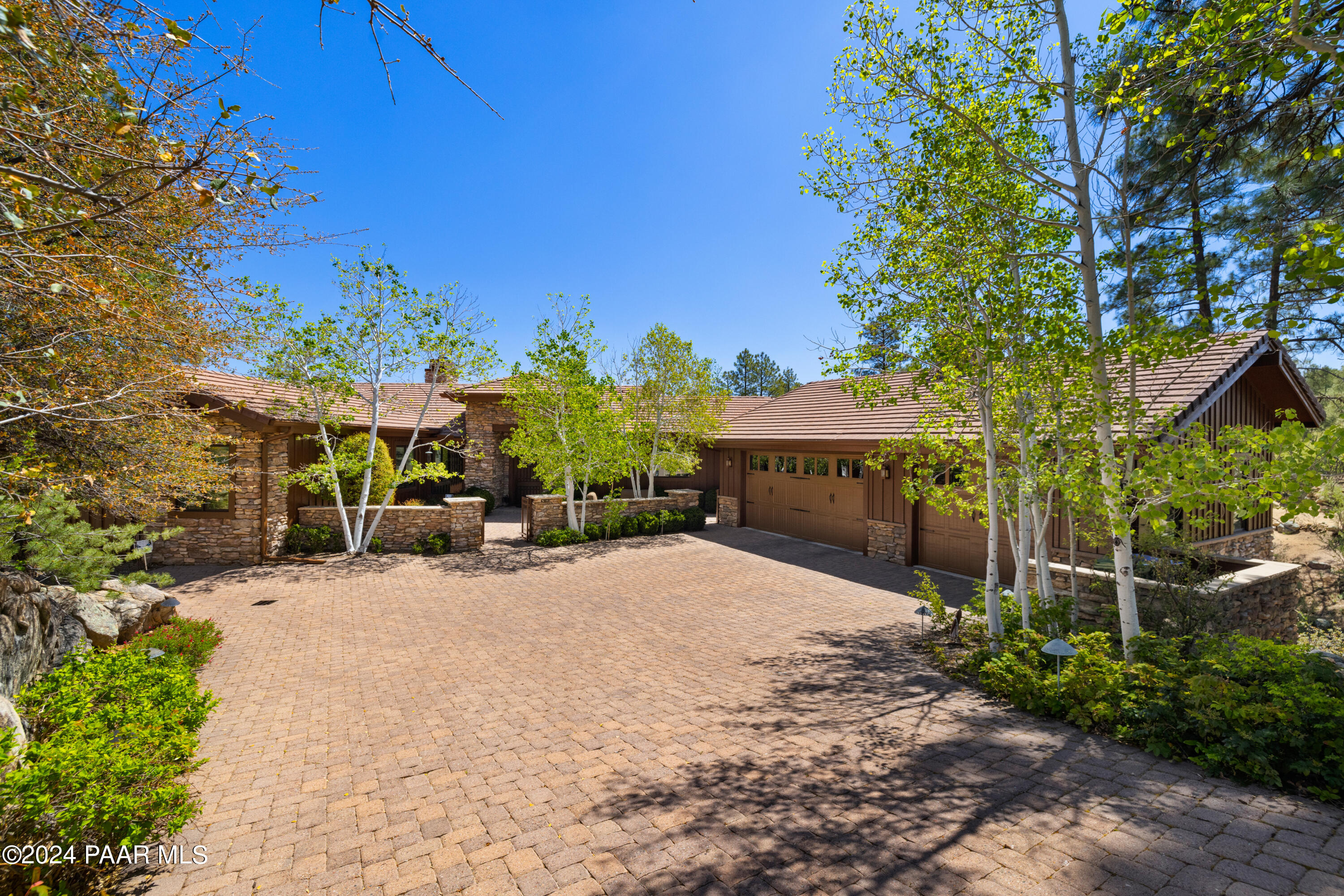 2236 Golf Club Lane