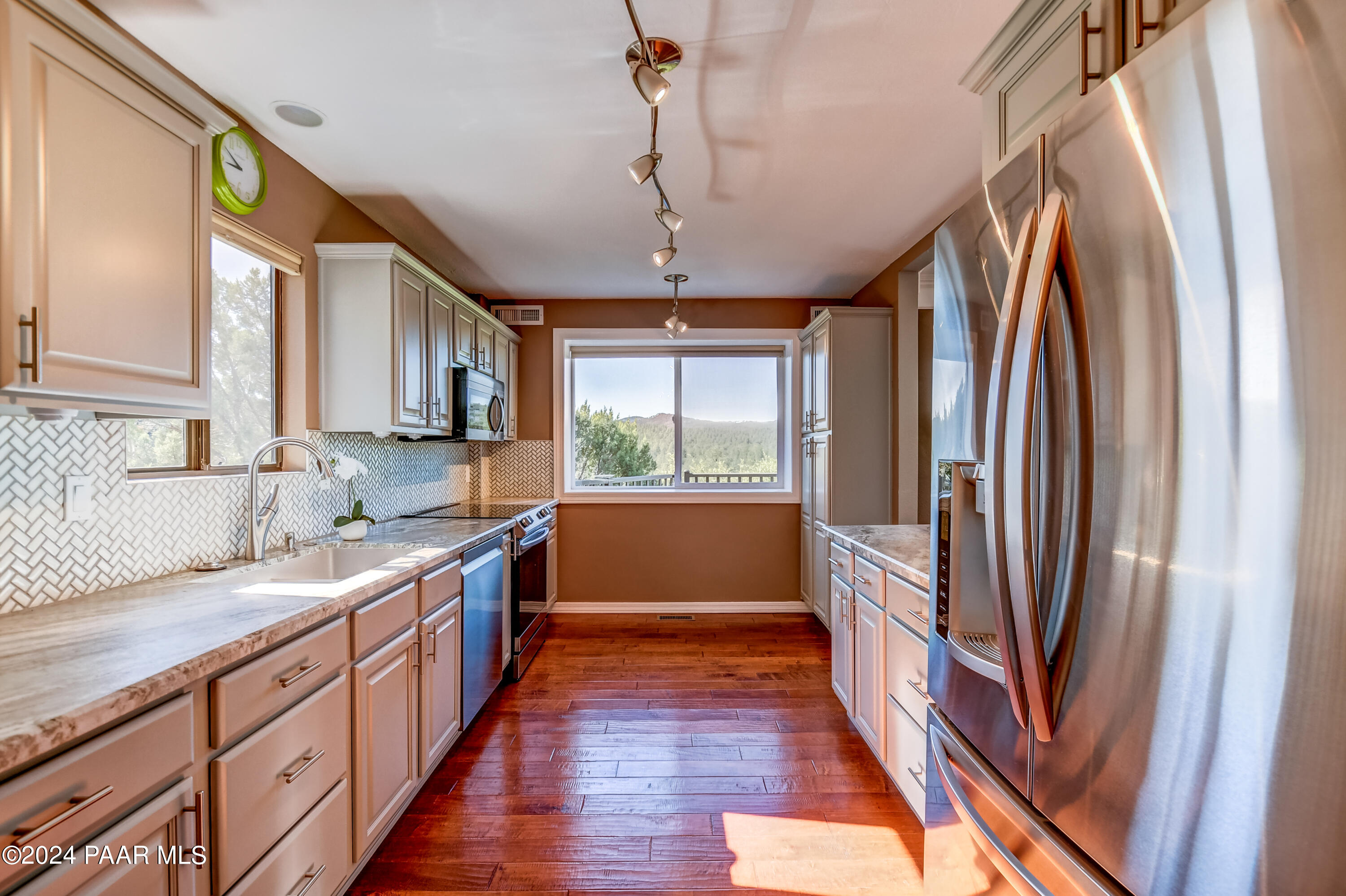 1370 Solar Heights Drive