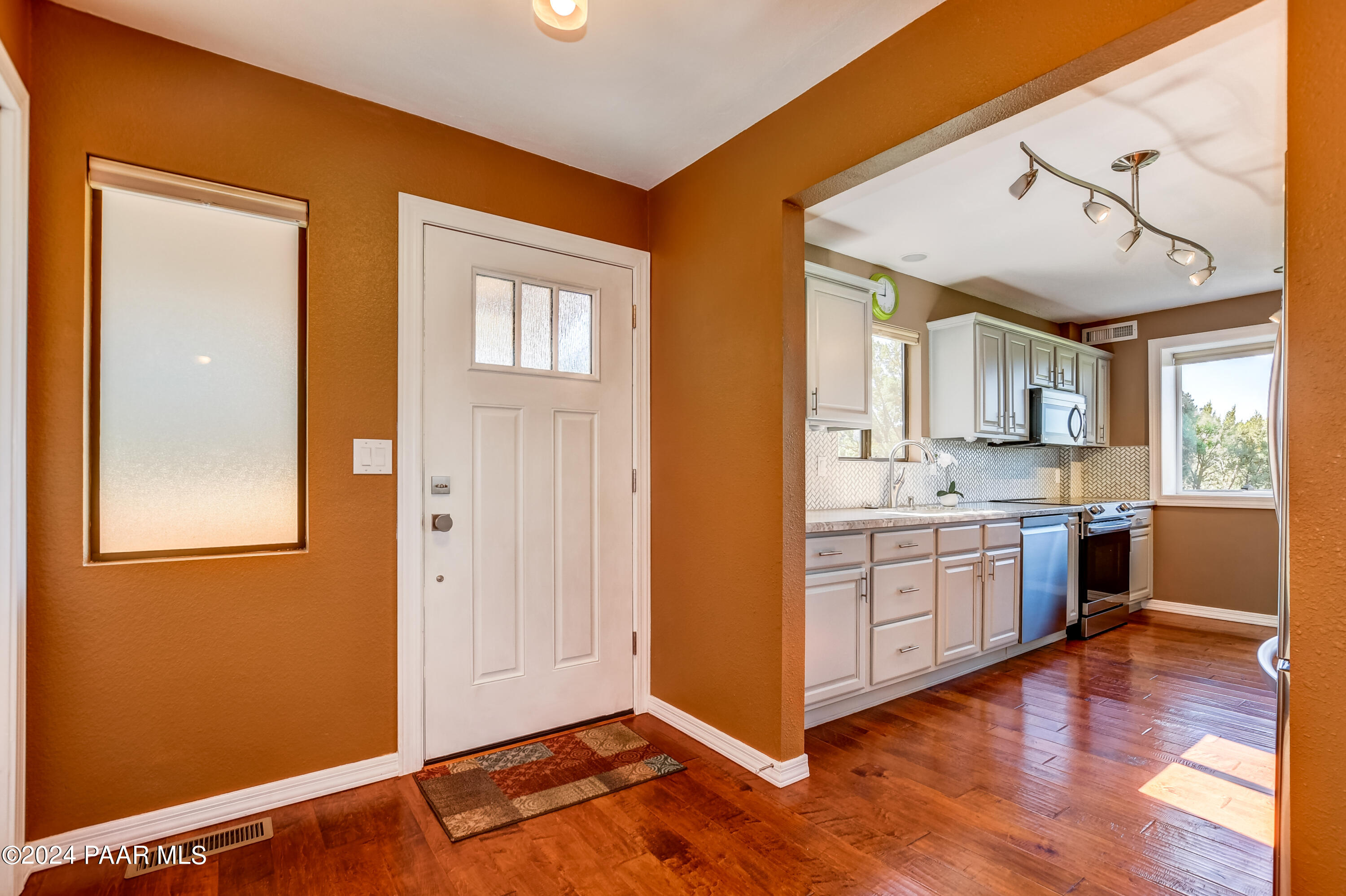 1370 Solar Heights Drive
