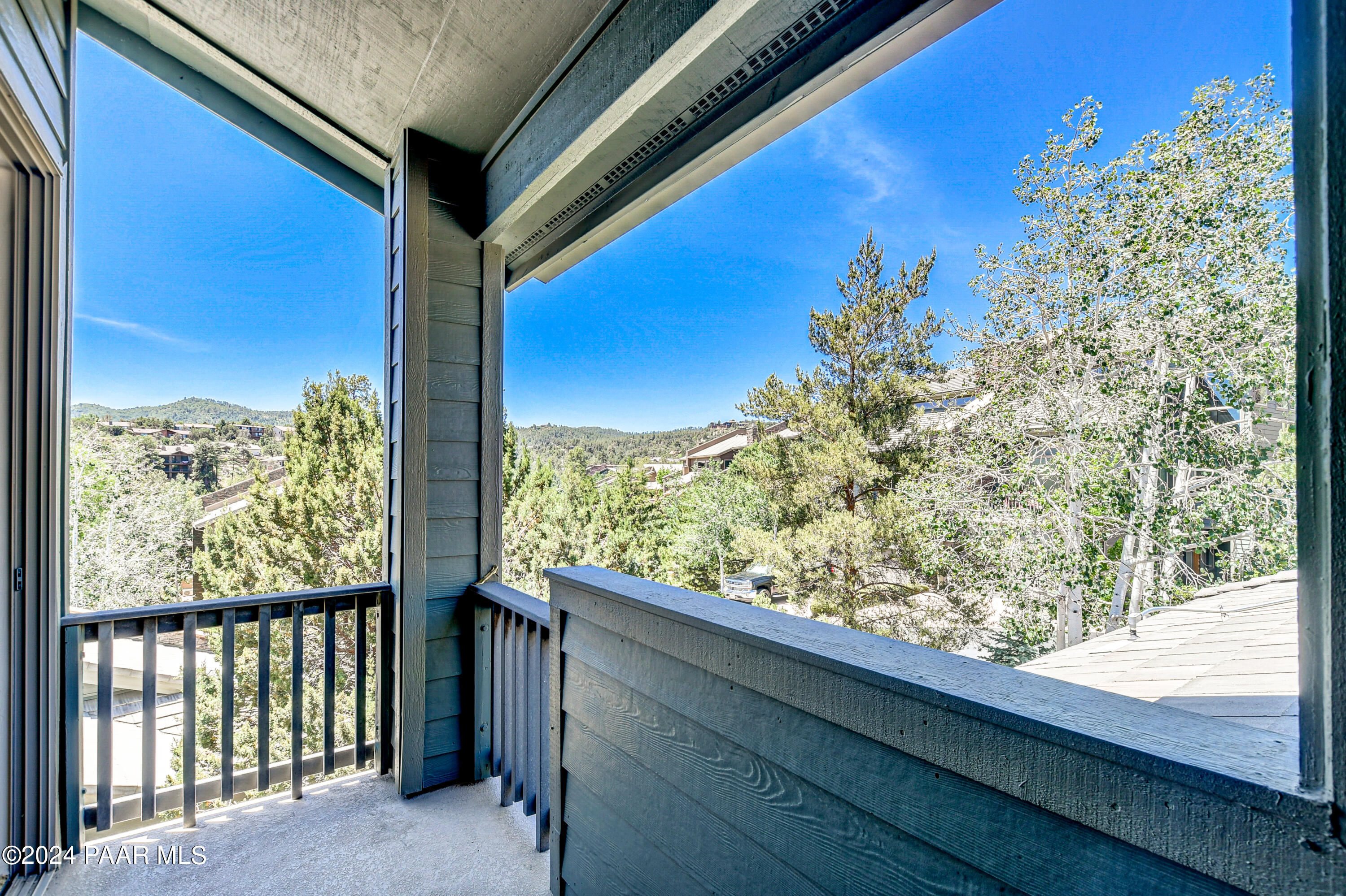 665 Crosscreek Drive