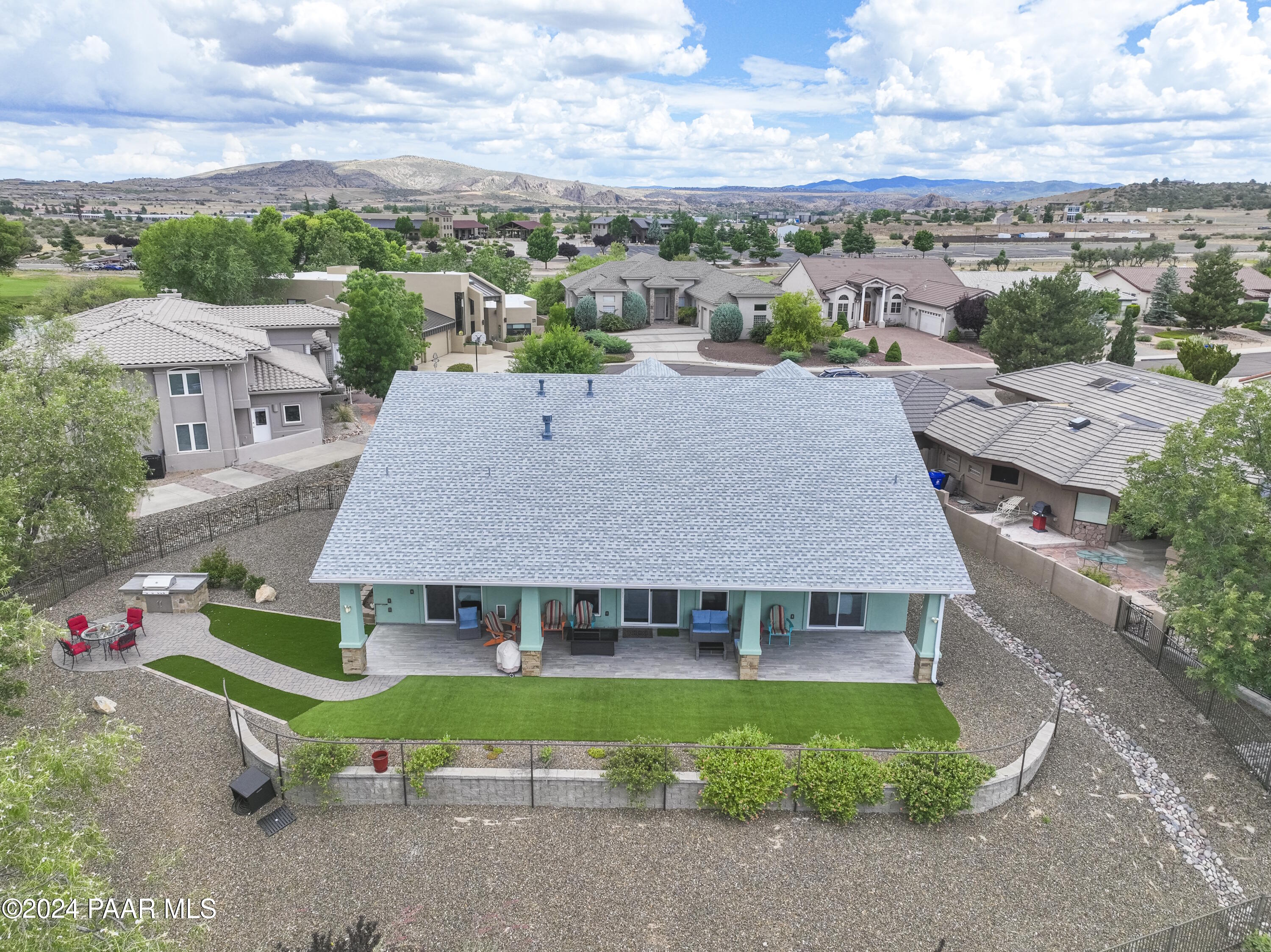 2124 Golf Links Drive
