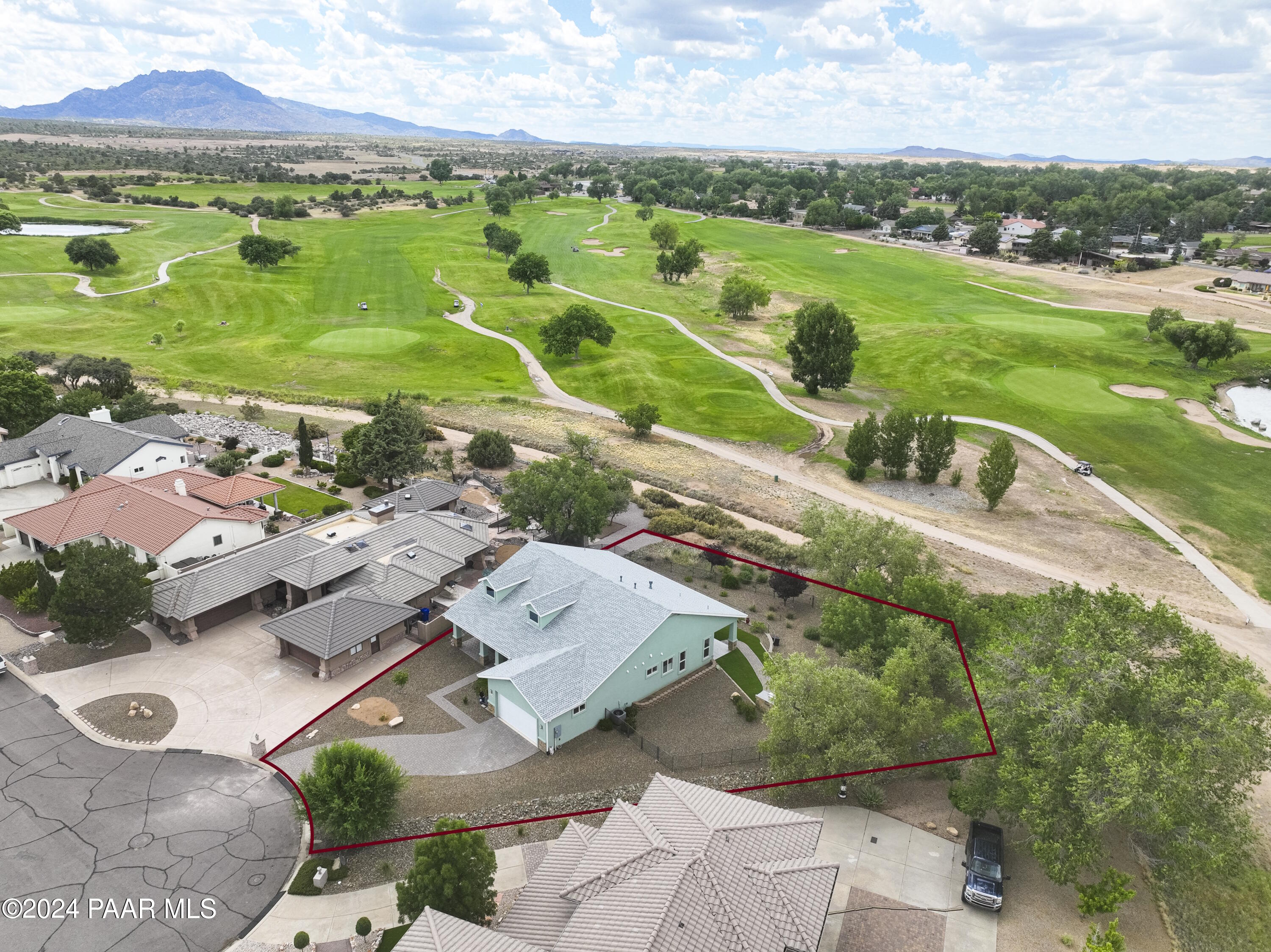 2124 Golf Links Drive
