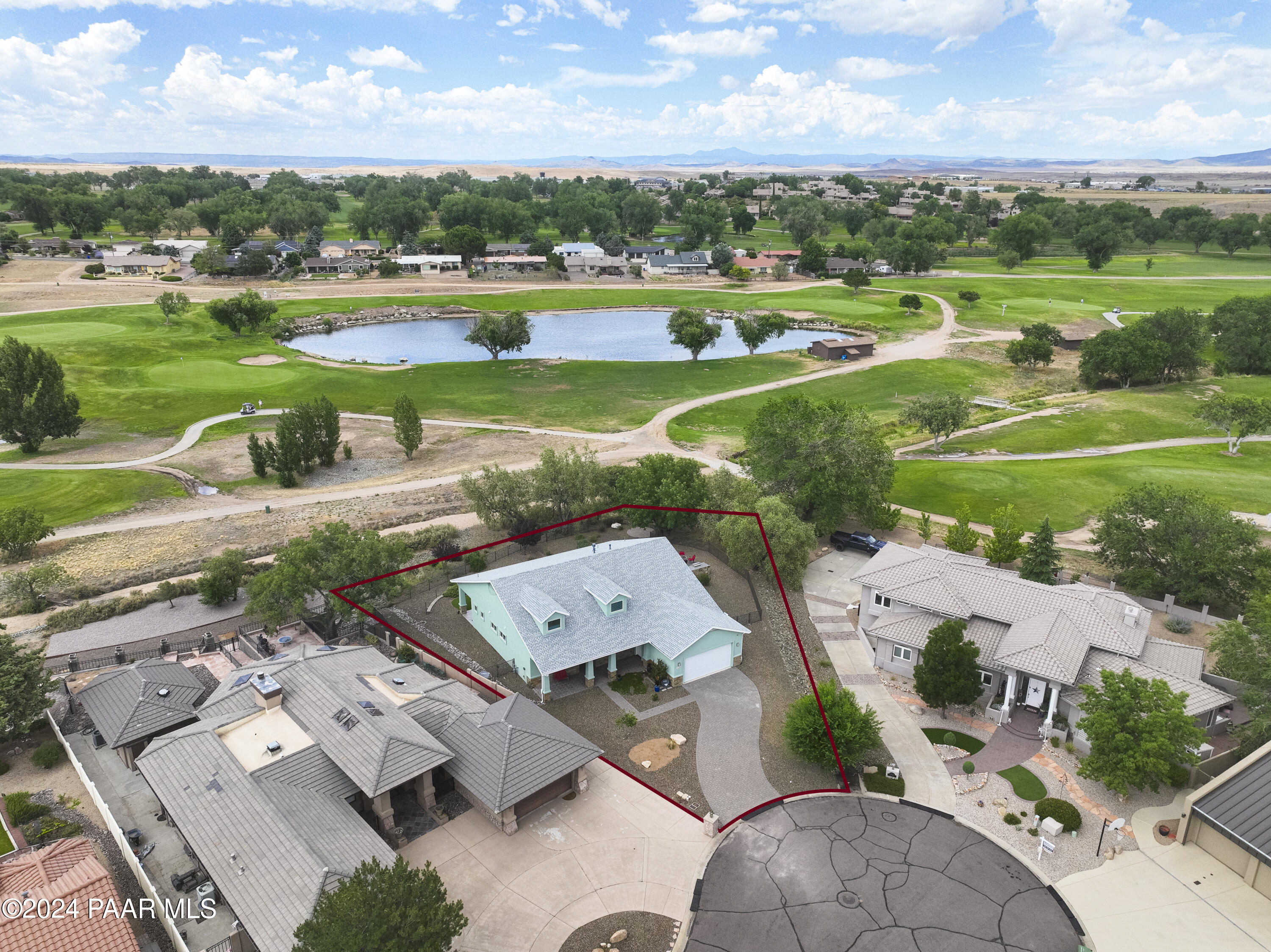 2124 Golf Links Drive