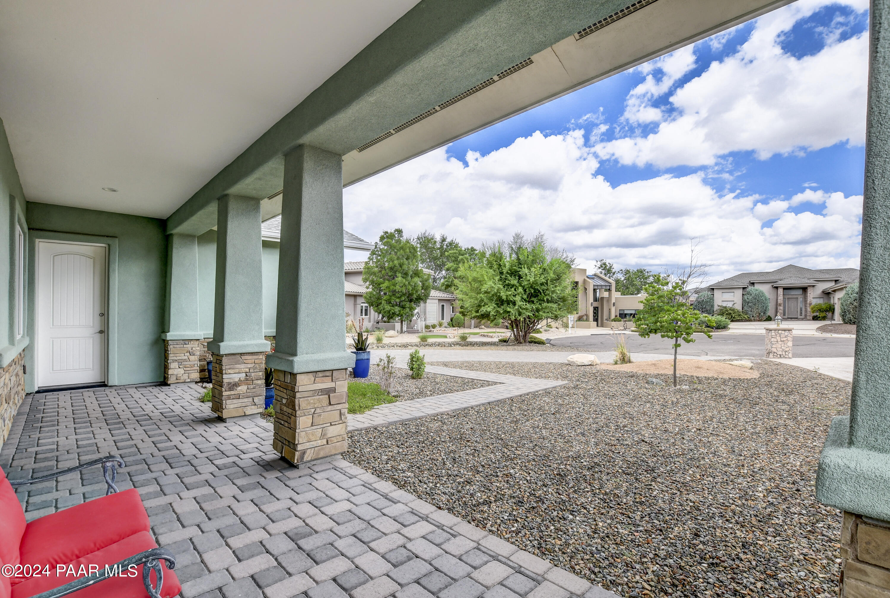2124 Golf Links Drive