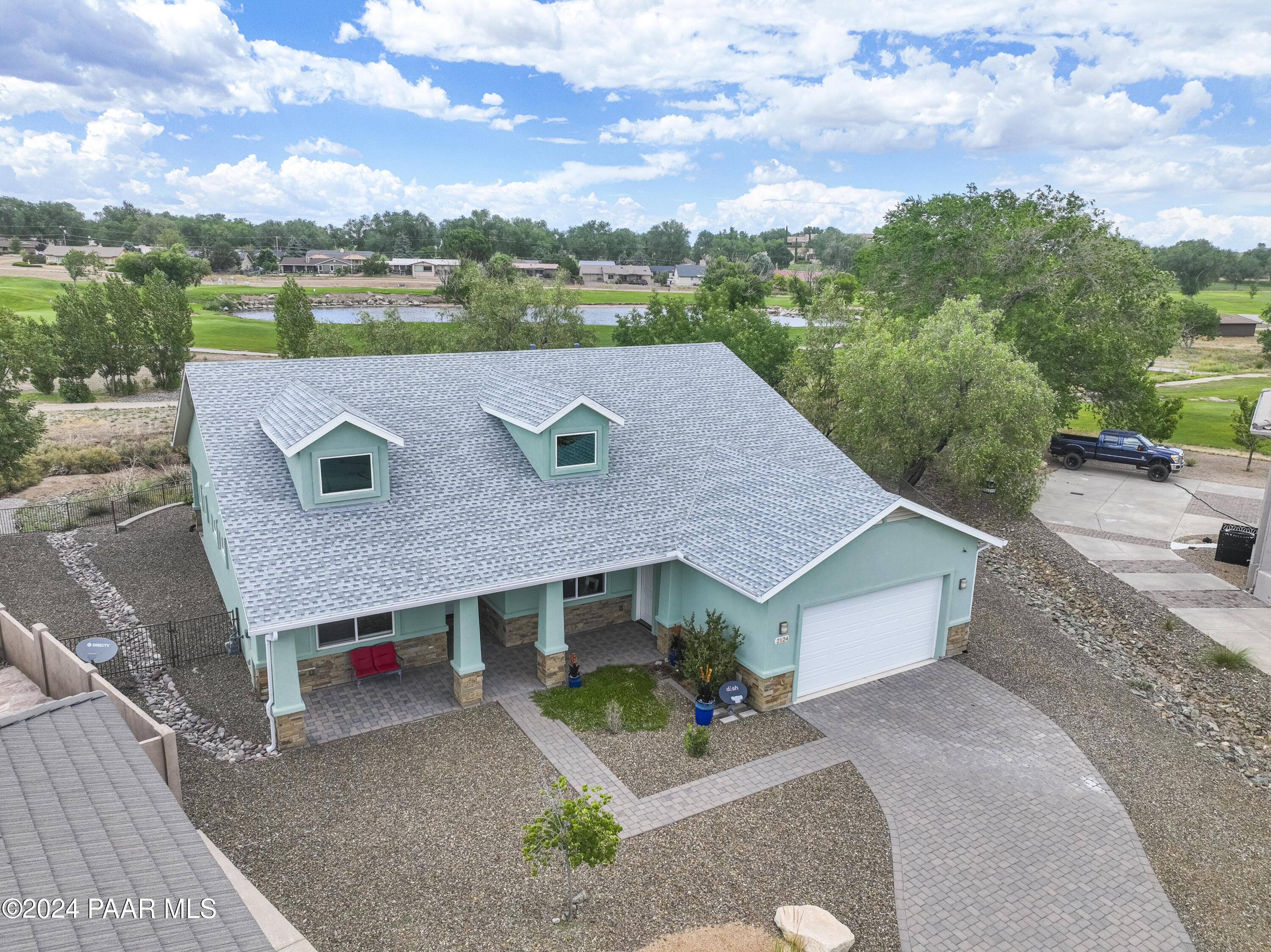 2124 Golf Links Drive