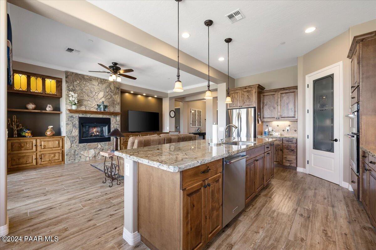1420 Ridgewood Drive