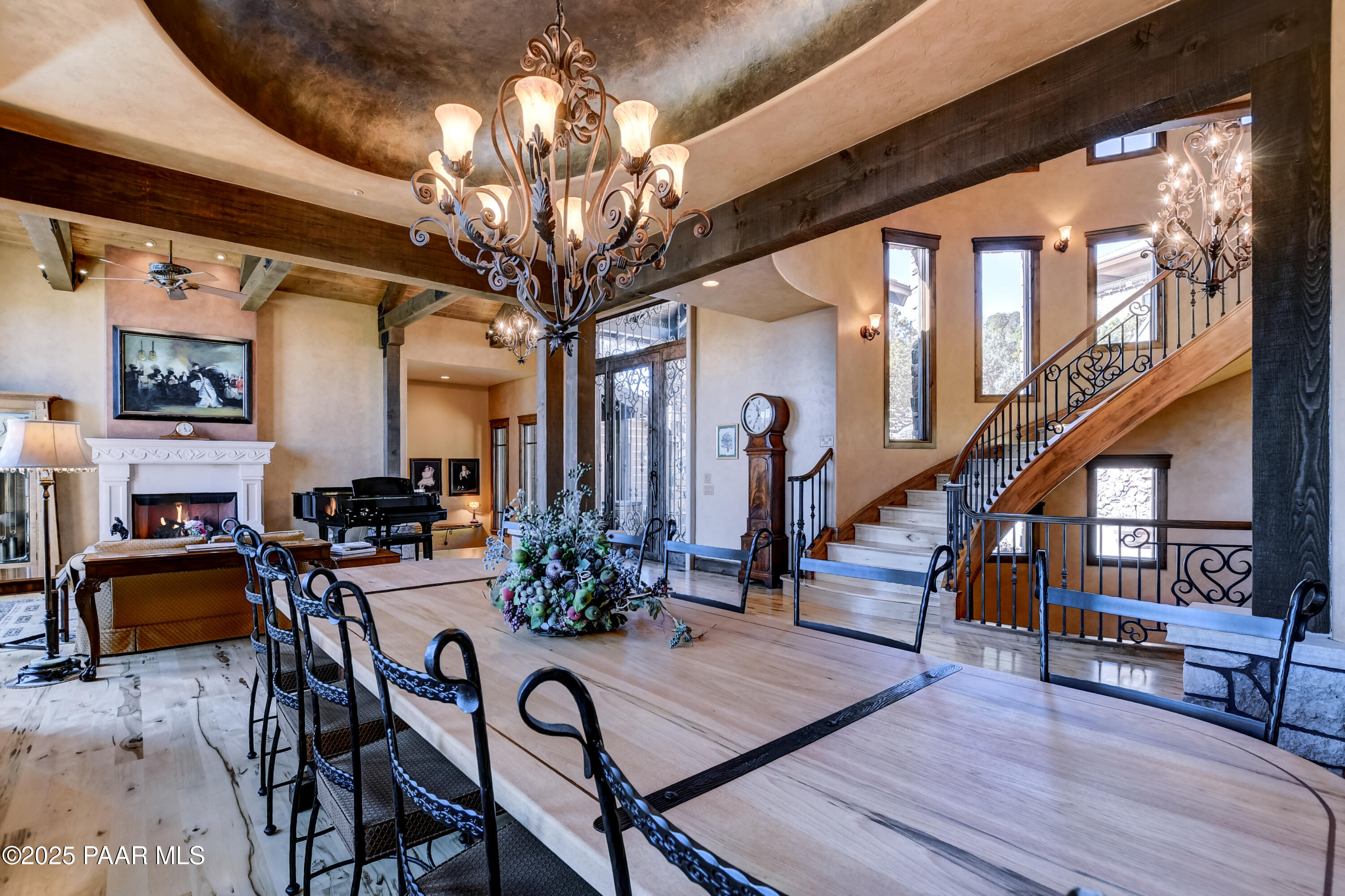 744 Woodridge Lane