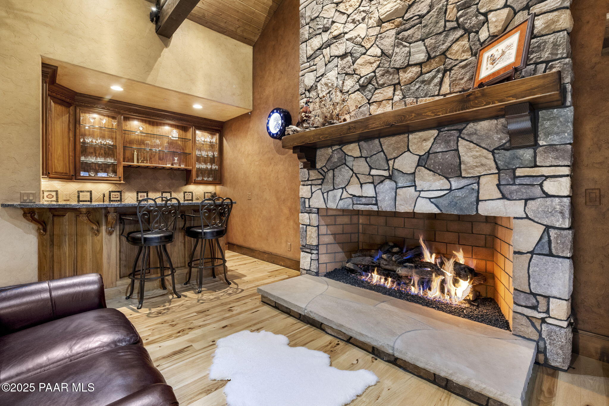 744 Woodridge Lane