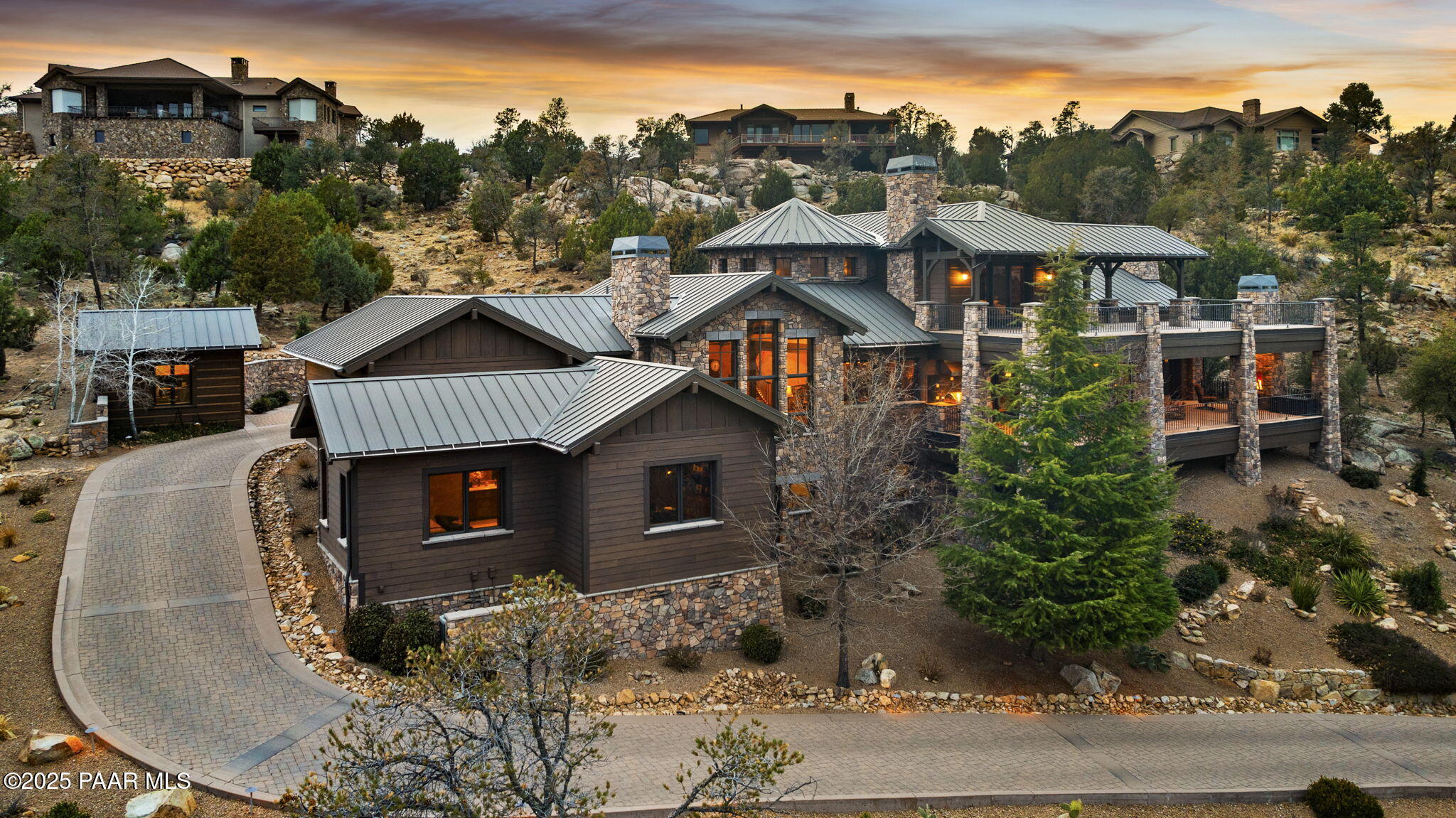 744 Woodridge Lane