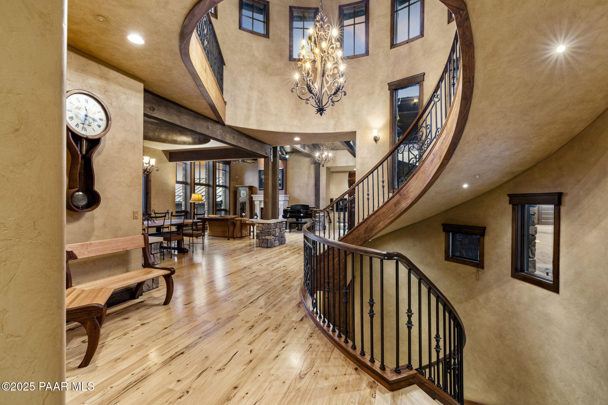 744 Woodridge Lane