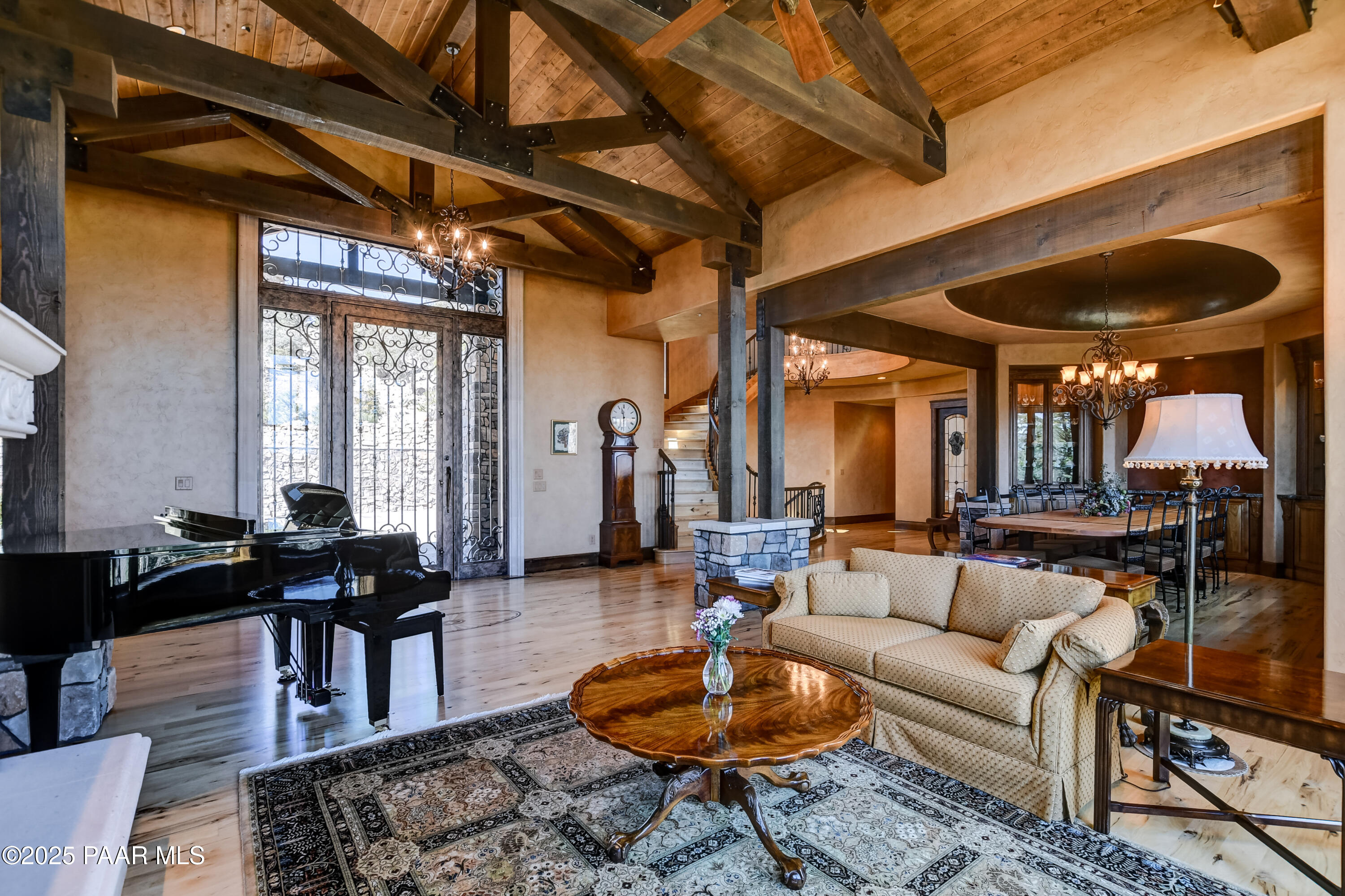 744 Woodridge Lane