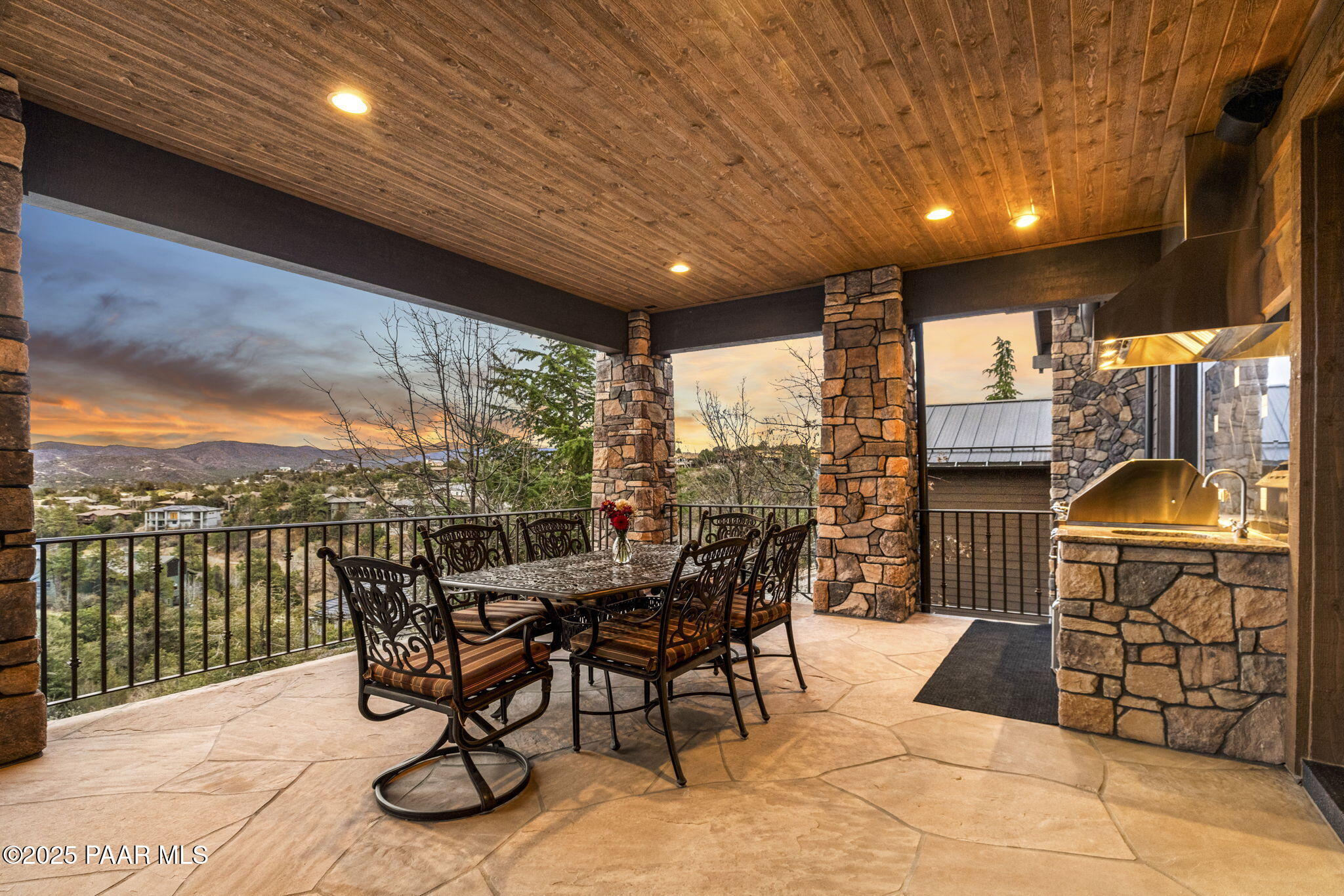 744 Woodridge Lane