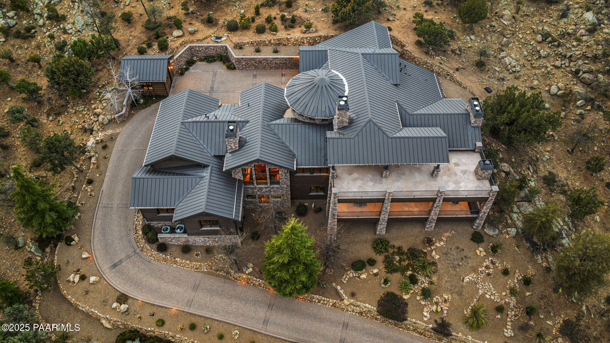 744 Woodridge Lane