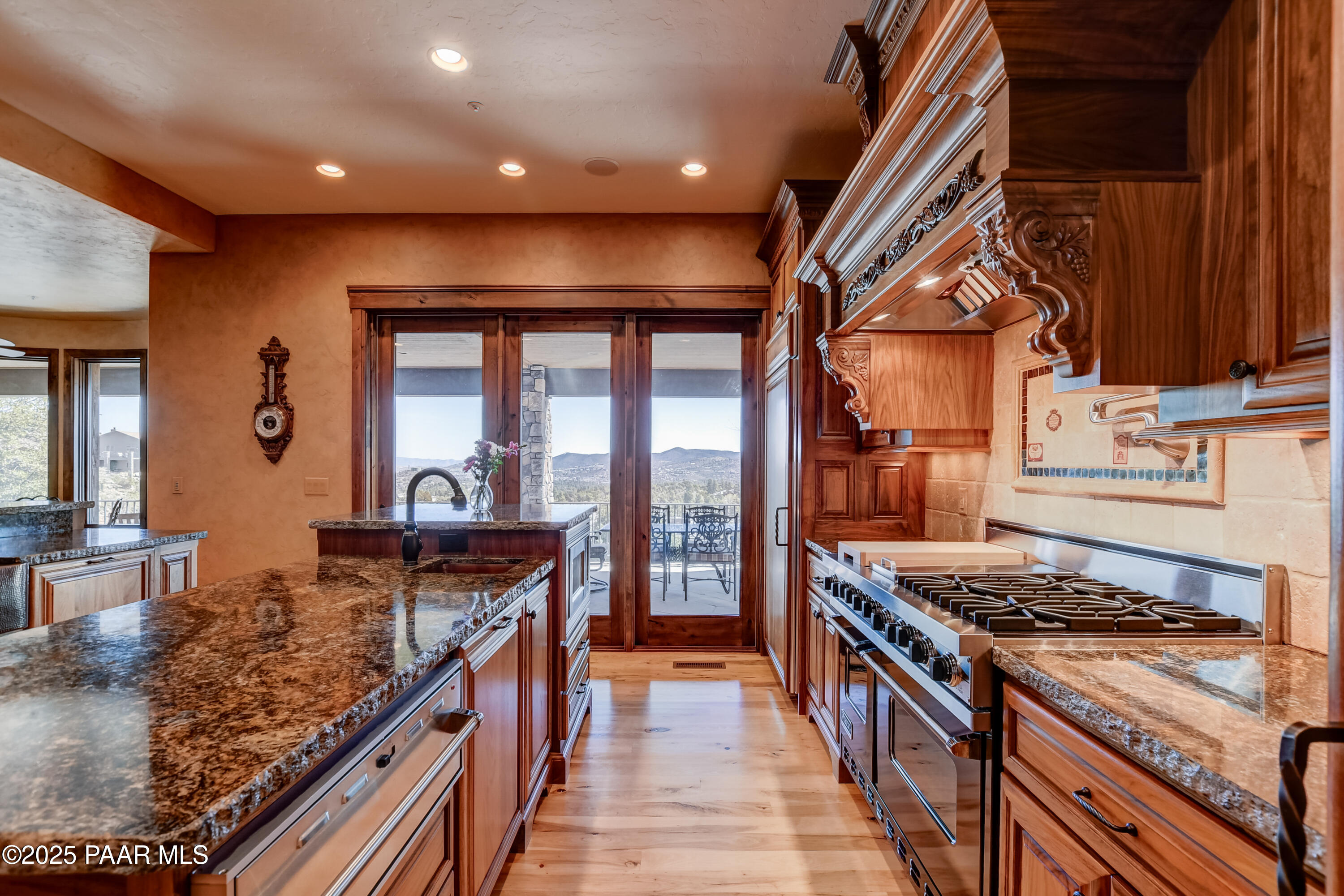 744 Woodridge Lane