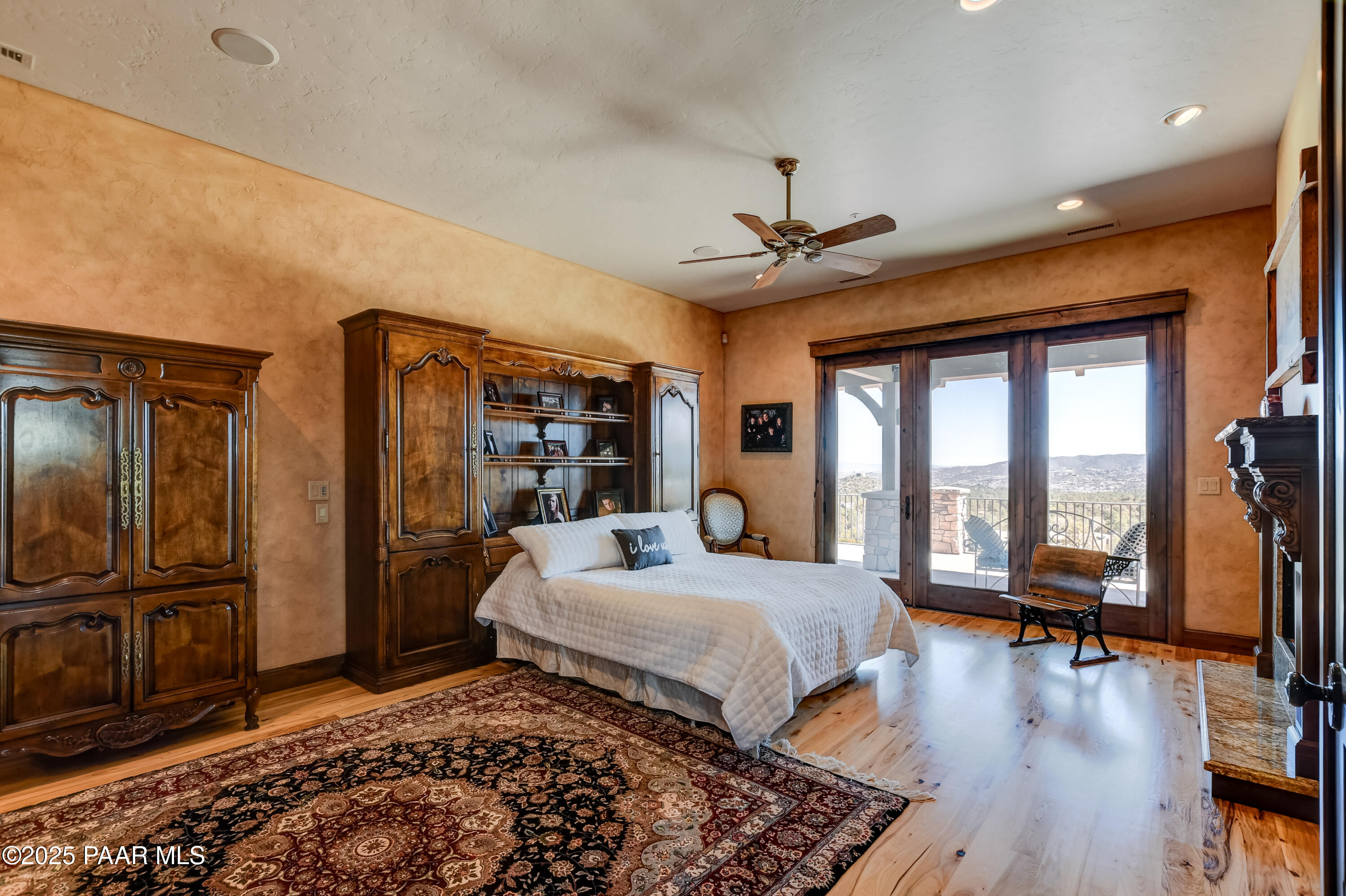 744 Woodridge Lane
